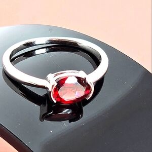 Natural Garnet 925 Sterling Silver Ring Sz 6.25